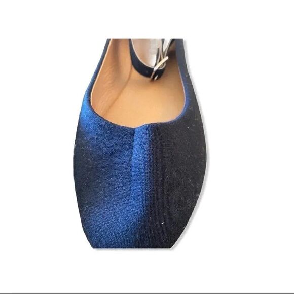 Epic Step Flat Women Strap Shoes Sz 7 - Picture 3 of 4